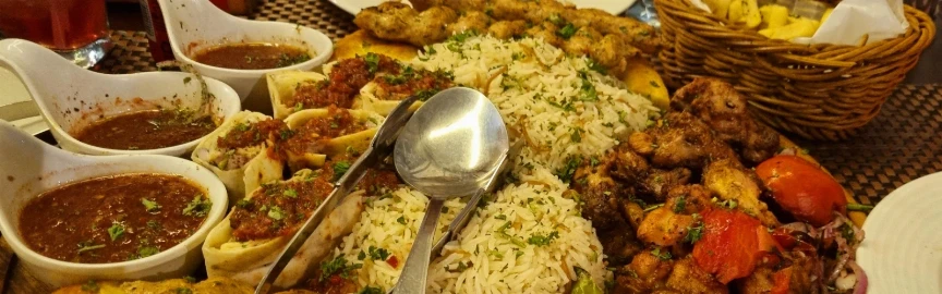 Islamabad Food Guide: Best Restaurants & Local Street Food