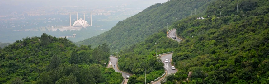 Ultimate Hiking Trails in Islamabad: A Guide to Margalla Hills