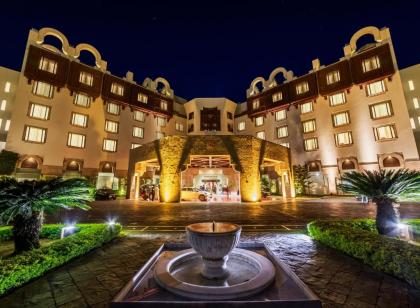 Islamabad Serena Hotel - image 1