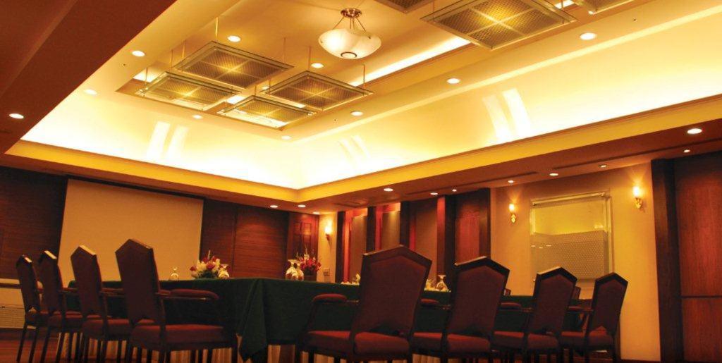 Pearl Continental Hotel Rawalpindi - image 3