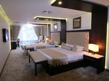 Islamabad Hotel - image 8