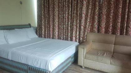 New Islamabad Hotel - image 12
