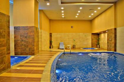 Centaurus Hotel Suites - image 4
