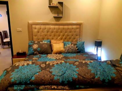 Designer 2Bed room luxury Flat near to isb airport - image 14
