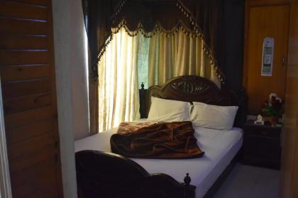 Hotel Kashmir International - image 9