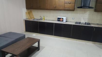 BAHRIA TOWN Makeen Furnished Apartments - image 11
