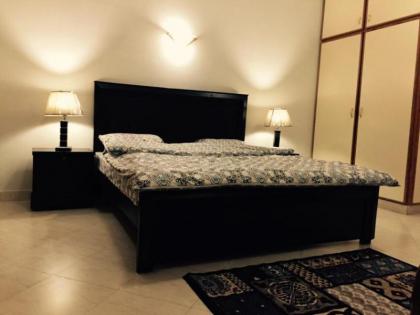 Rove Lodging - Three Bed Apartment, Murree - image 4