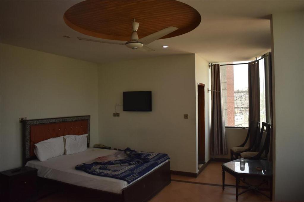 Rajada Hotel - image 4