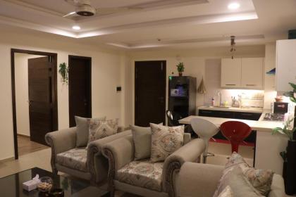 Executive One-Bedroom Apartment With Free WifiNetflixBreakfast In Bahria Town - image 14