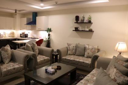 Executive One-Bedroom Apartment With Free WifiNetflixBreakfast In Bahria Town - image 15