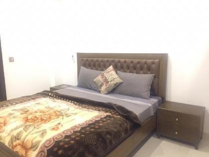 One Bed Furnished Apartment isb - image 1