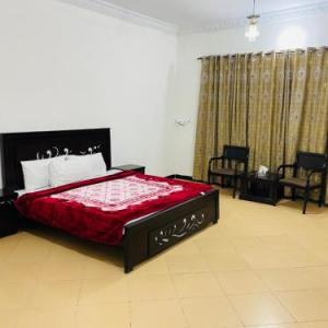 Lux Lounge Guest House 