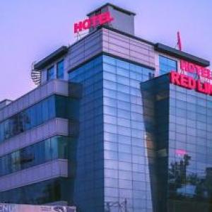 Hotel Red Line