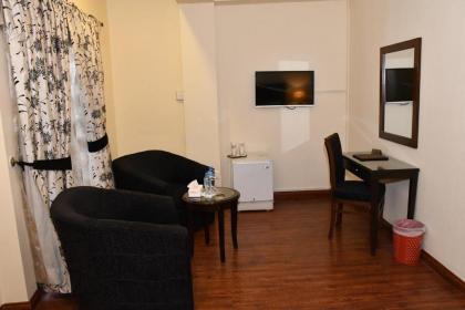 Royalton Hotel Rawalpindi - image 19