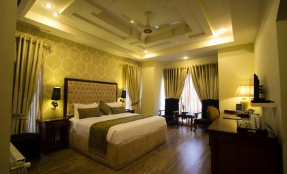Bella Hotel  - image 8