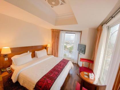 Esquire Hotels & Apartments - image 12