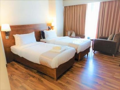 Esquire Hotels & Apartments - image 6