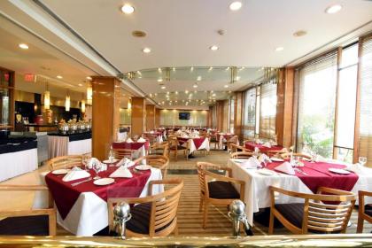 Hotel Crown Plaza Islamabad - image 3