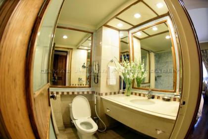 Hotel Crown Plaza Islamabad - image 9