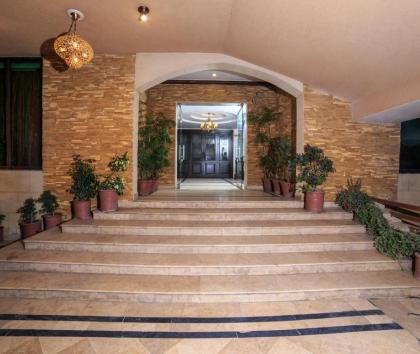 Shelton Hotel - image 17