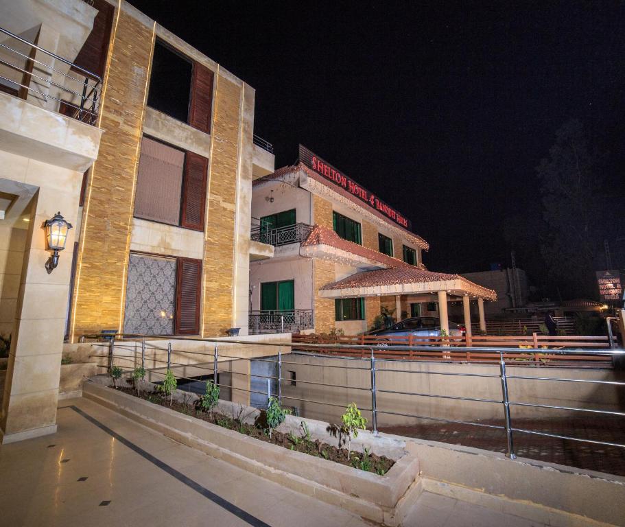 Shelton Hotel - image 5