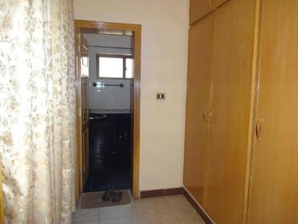 Apex Inn Guest House - image 16