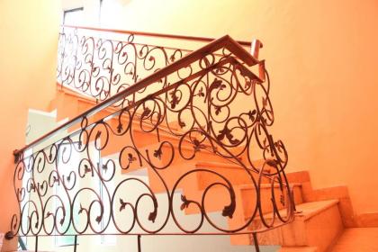 Apex Inn Guest House - image 2