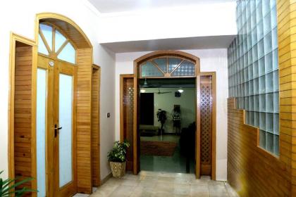 Apex Inn Guest House - image 9