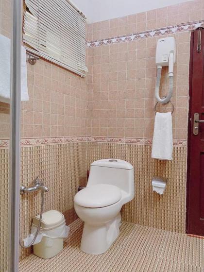 Savoy Inn - image 3