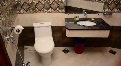 Move N Pick Hotel Murree - image 22