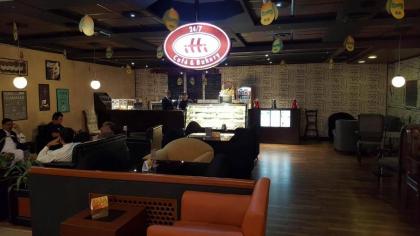 Islamabad Hotel - image 10
