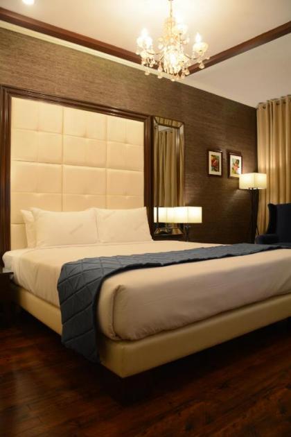 Islamabad Hotel - image 15