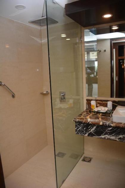 Islamabad Hotel - image 16
