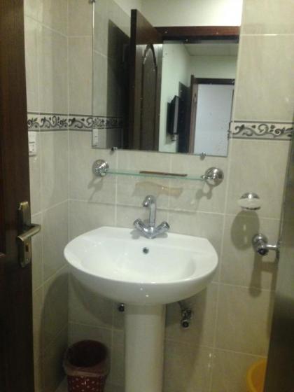 The Smart Hotel - image 7