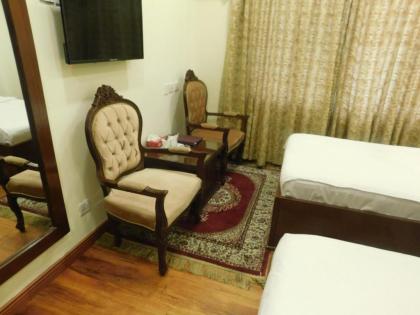 Diplomat Hotel - image 14