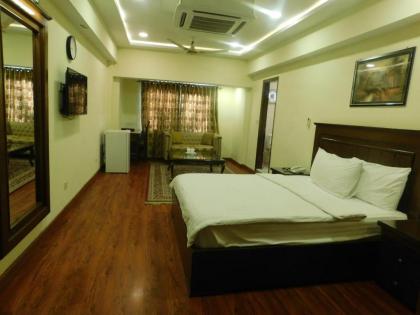 Diplomat Hotel - image 17