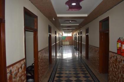 Hotel Travel Inn - image 10