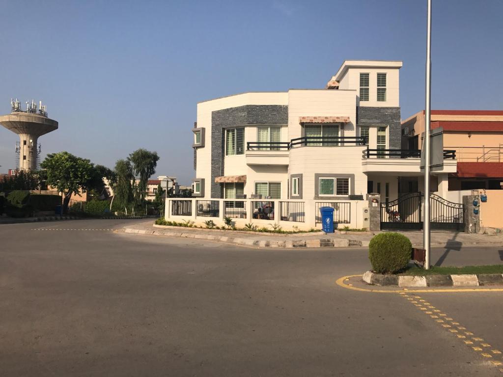 Bahria V&A Phase-1 - main image
