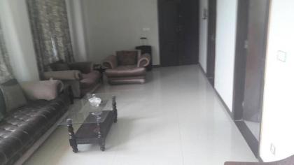 Green Valley Apartments - image 1