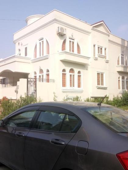Royal Galaxy Guest House Islamabad - Near Islamabad Airport and Motorway - image 1