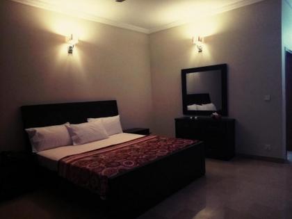 Royal Galaxy Guest House Islamabad - Near Islamabad Airport and Motorway - image 12