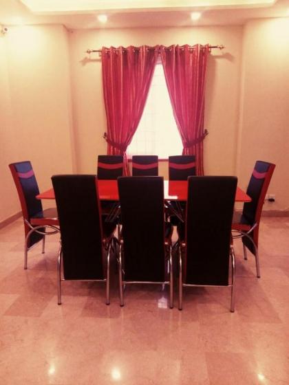 Royal Galaxy Guest House Islamabad - Near Islamabad Airport and Motorway - image 15