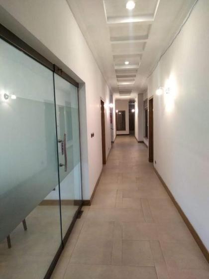Elite Lodge Guest House - image 5