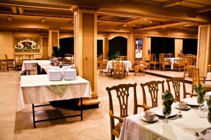 Hotel Metropole - image 11