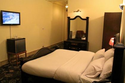 Hotel Metropole - image 3