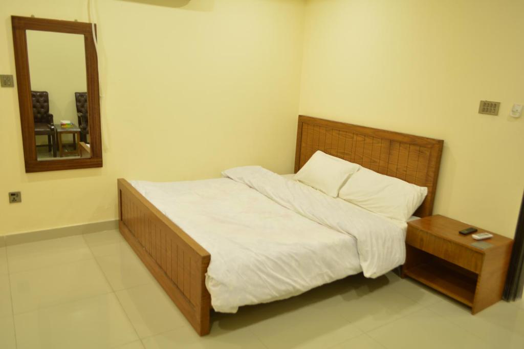 Intellectual Budget - Bahria Town - image 4