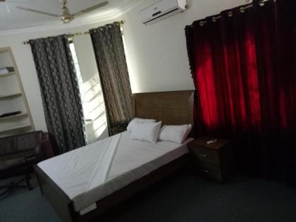 Orion Inn Guest House - image 9