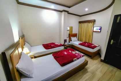 MidTown Hotel - image 11