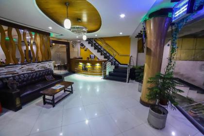 MidTown Hotel - image 6
