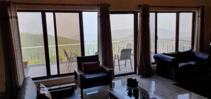 Mountain Retreat at Afgan Lodge - image 26